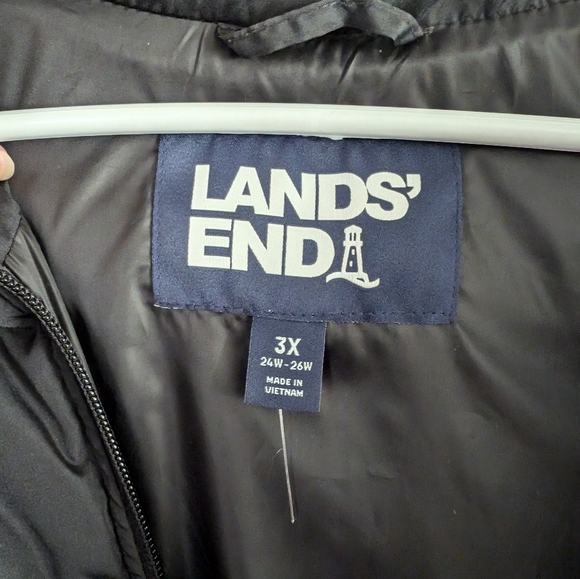 Lands End women's plus size black puffy vest - Picture 4 of 5